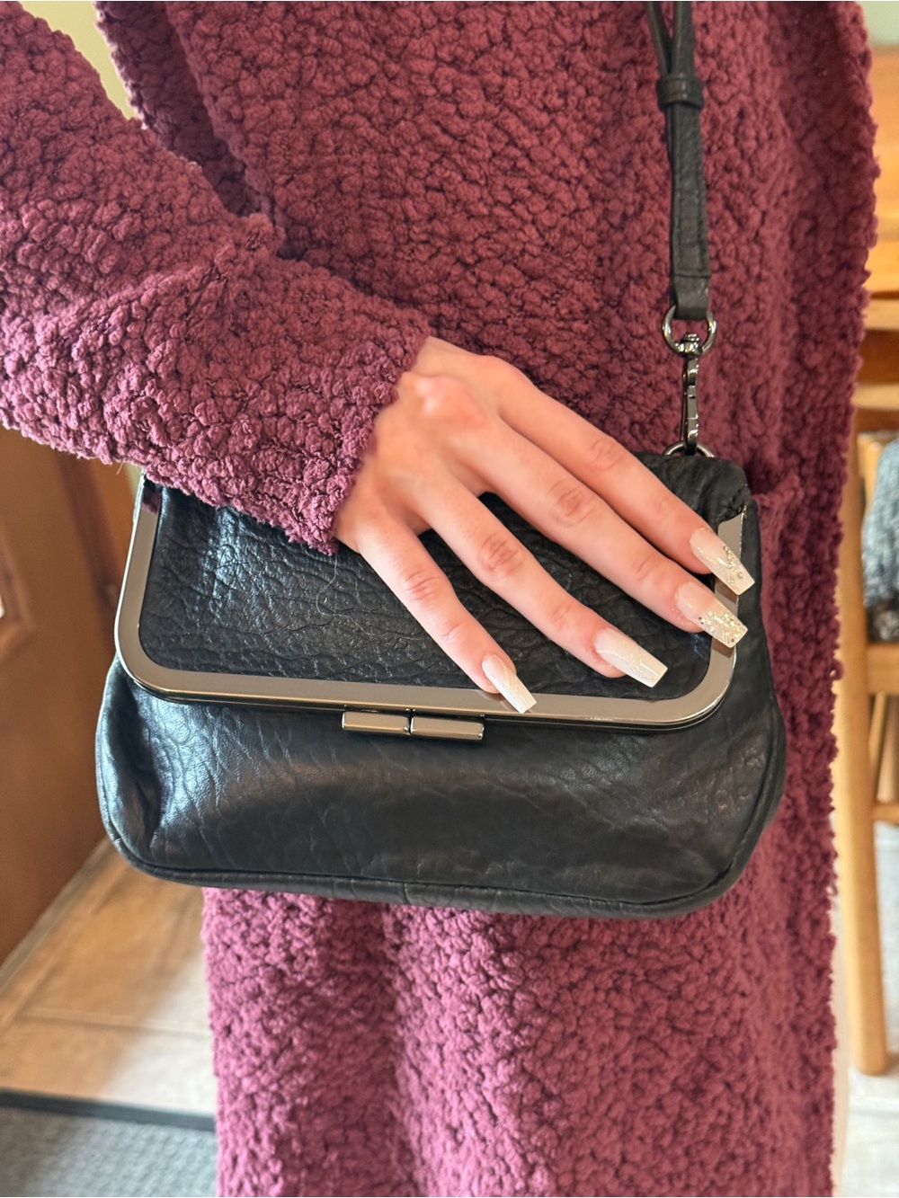 VINCE CAMUTO Black Pebbled Leather Lil Flap Crossbody Clutch Gunmetal HW - EUC